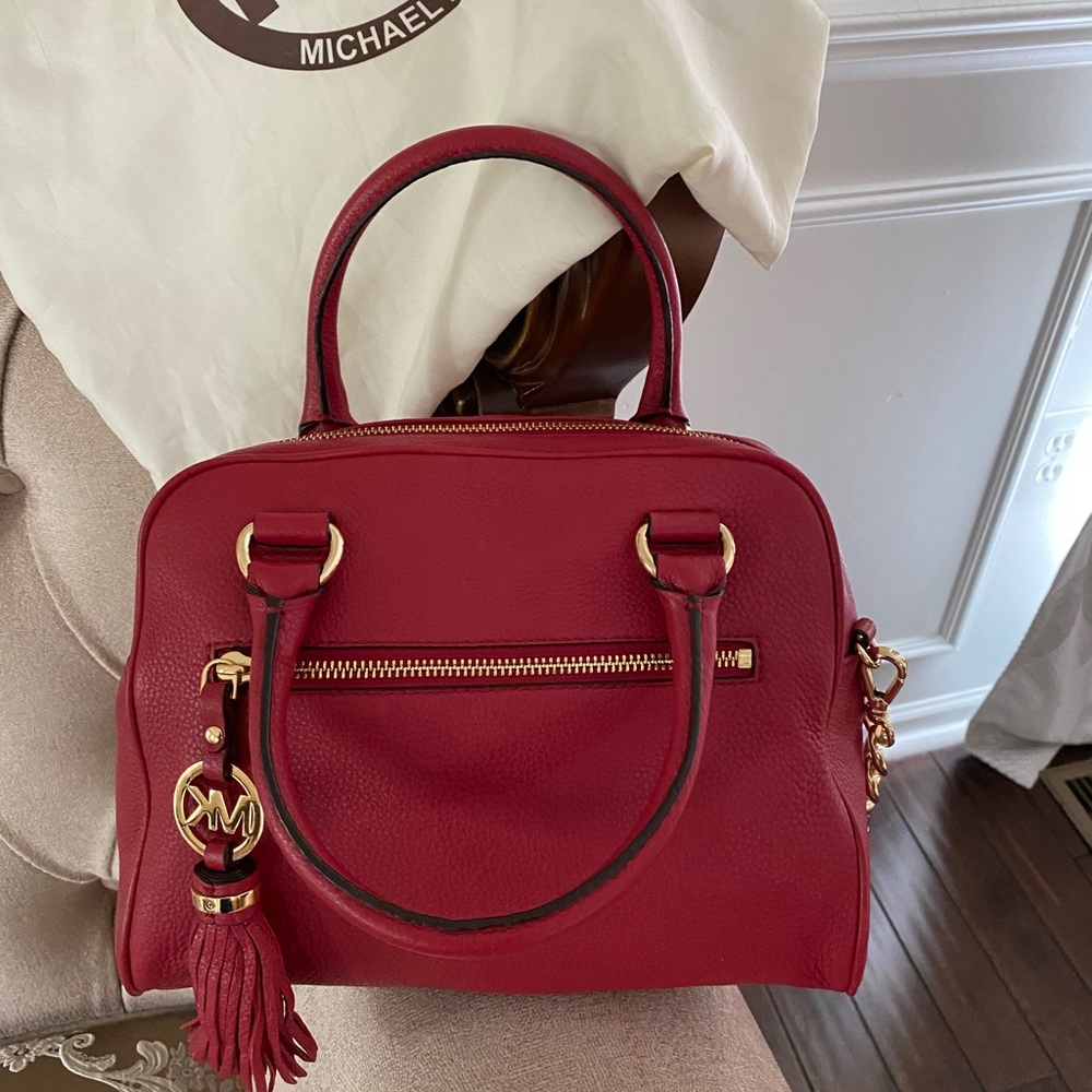 Michael Kors Bag. Never been used. Gorgeous and excellent condition‼️